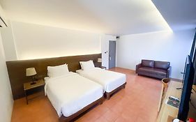 Viya Lodge